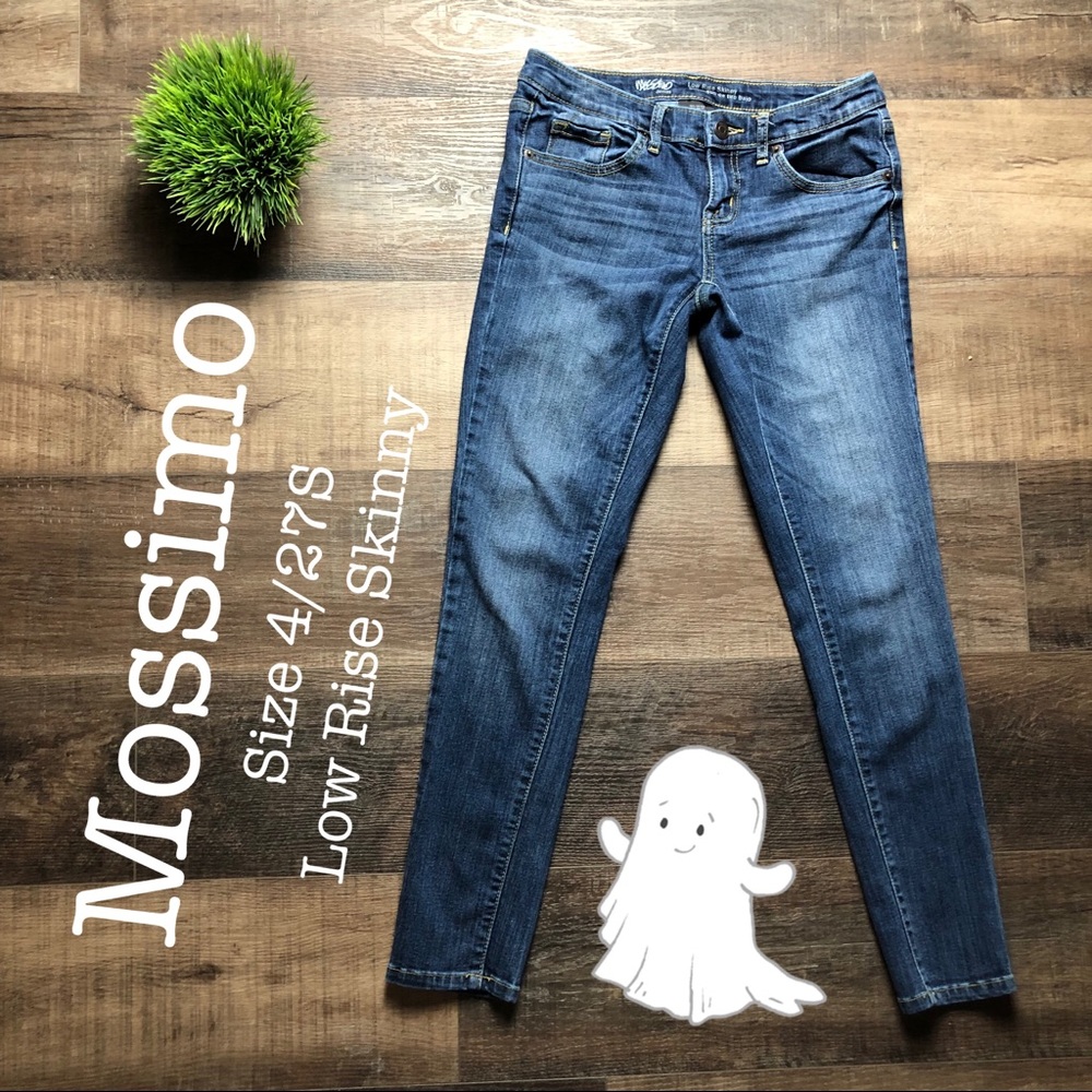 Mossimo Size 4, Skinny, Low Rise Jeans!! 💌💌